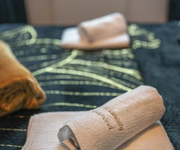 Black Diamond Apartamento *